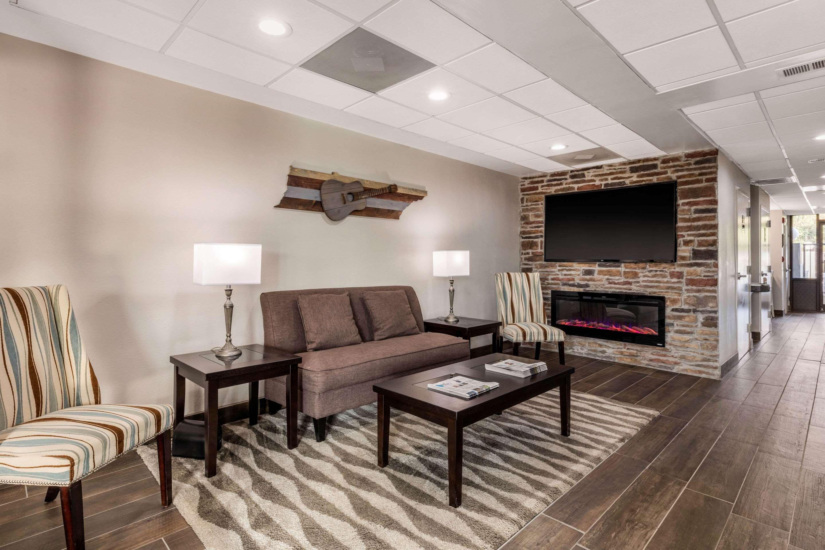 Quality Inn Gordonsville Esterno foto